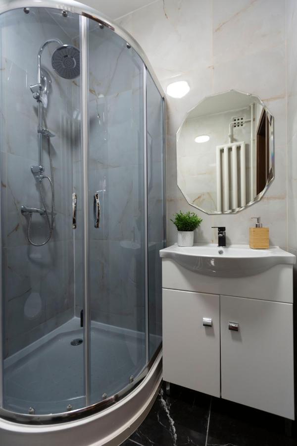 Stylish Quentin Apartment In The King Street Budapeszt Zewnętrze zdjęcie
