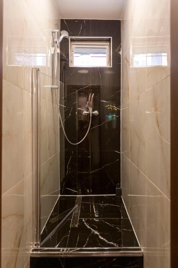 Stylish Quentin Apartment In The King Street Budapeszt Zewnętrze zdjęcie